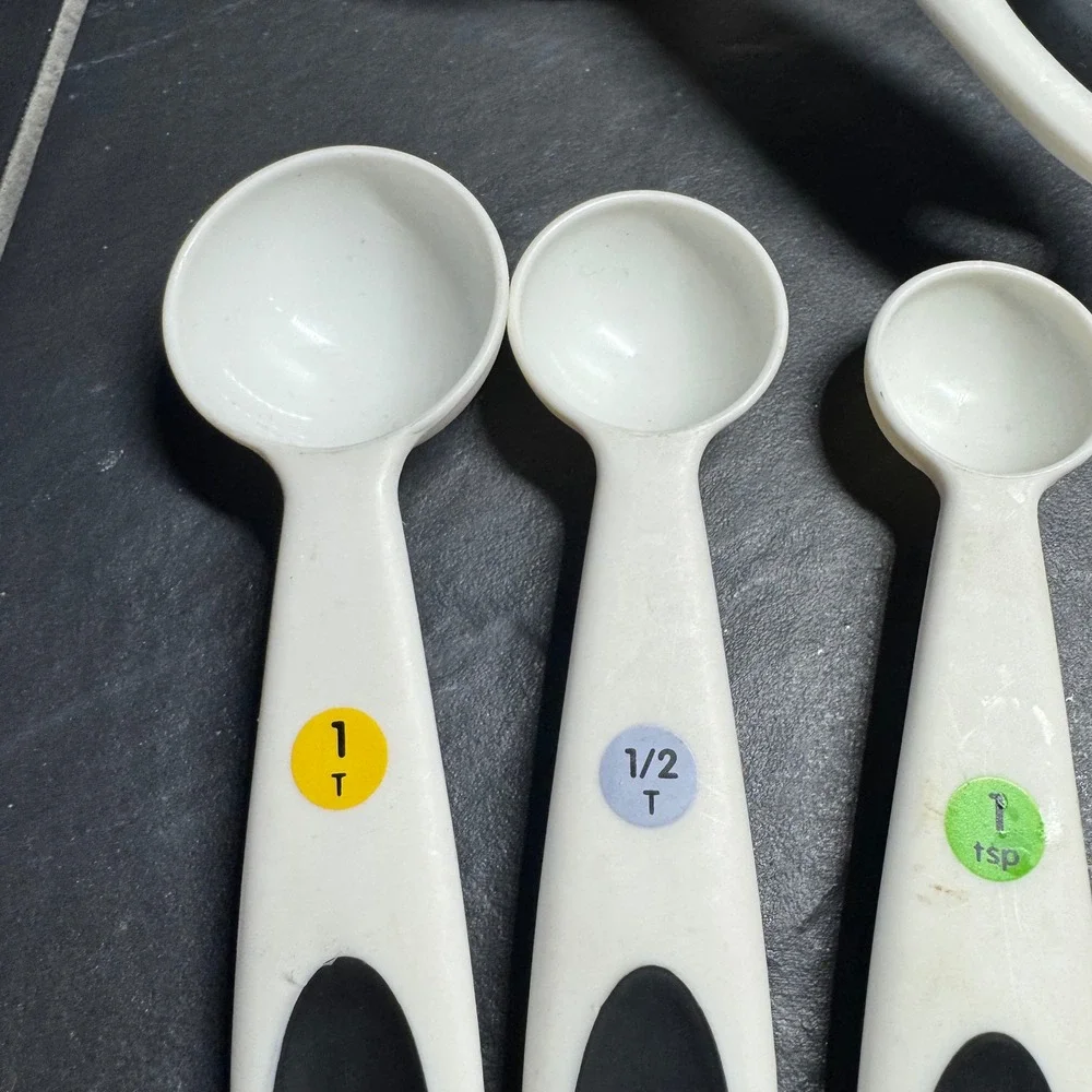 VTG OXO Good Grips‎ Measuring Cups and Spoons Set White Plastic 9 Pieces